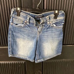Silver jeans suki mid short
